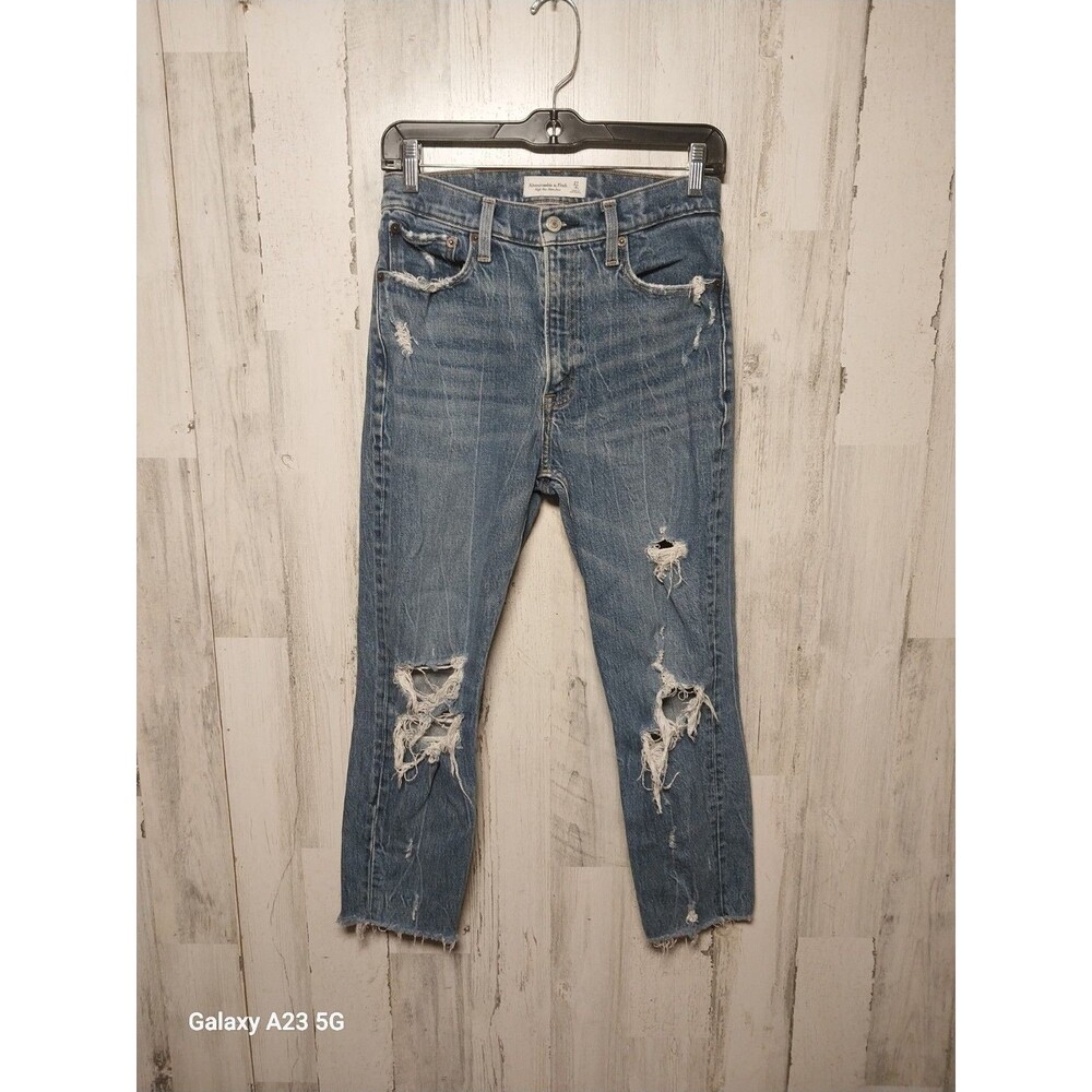 Abercrombie And Fitch High Rise Mom Jeans Size 27S Distressed Raw Hem
